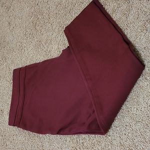 Burgundy petite legging in size 14P